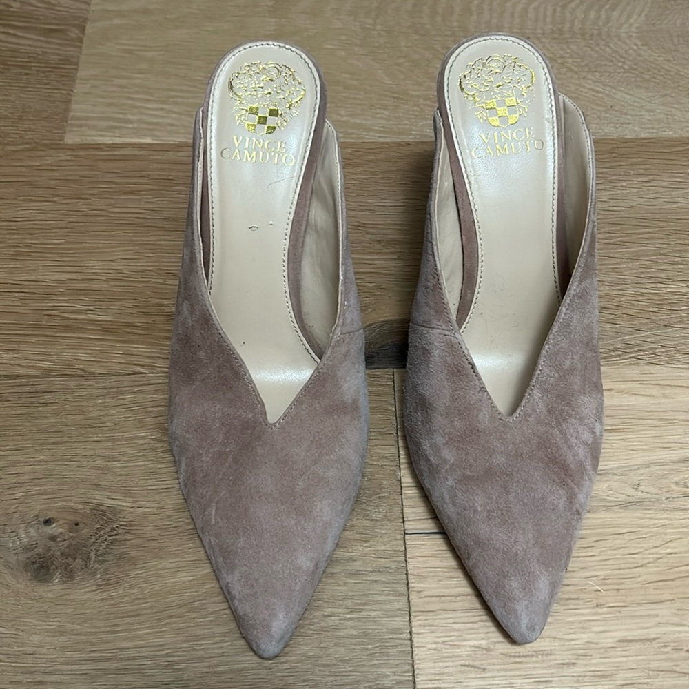 Vince Camuto Suede Heels, Size 9